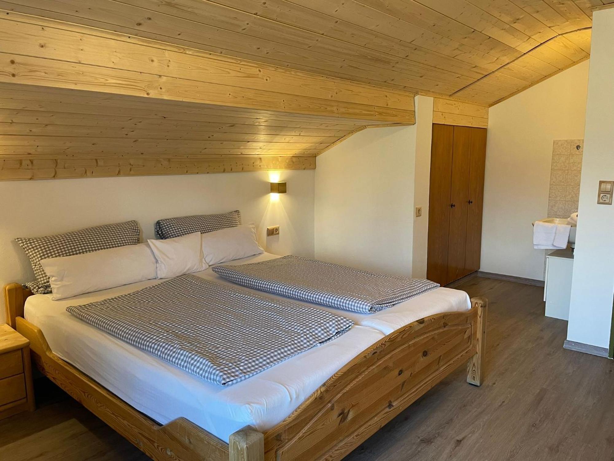 Apartamento Zum Bergbauer Mittenwald Exterior foto