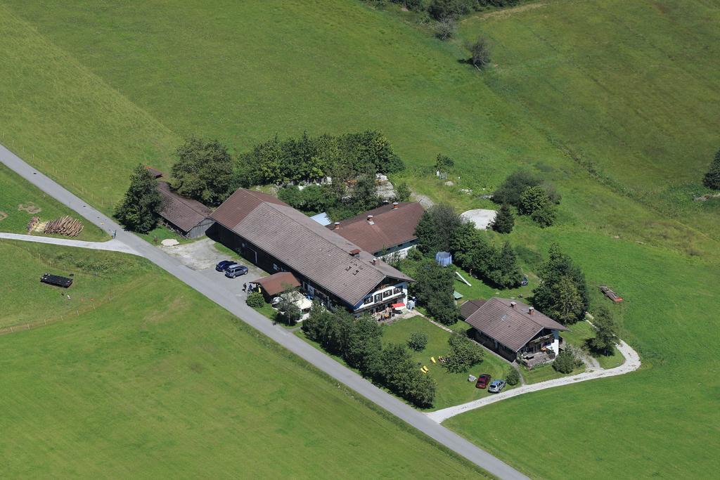 Apartamento Zum Bergbauer Mittenwald Exterior foto